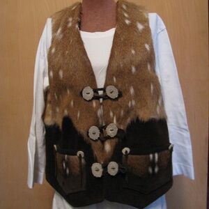 Authentic ranch style! Unique Axis deer hide & suede vest with antler buttons.